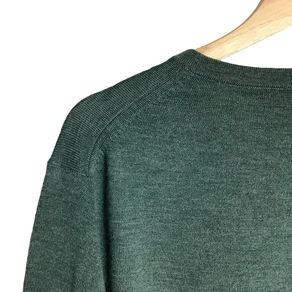 J Crew 100% Italian Merino Wool V Neck Pullover Sweater in Hunter Green - Picture 11 of 13